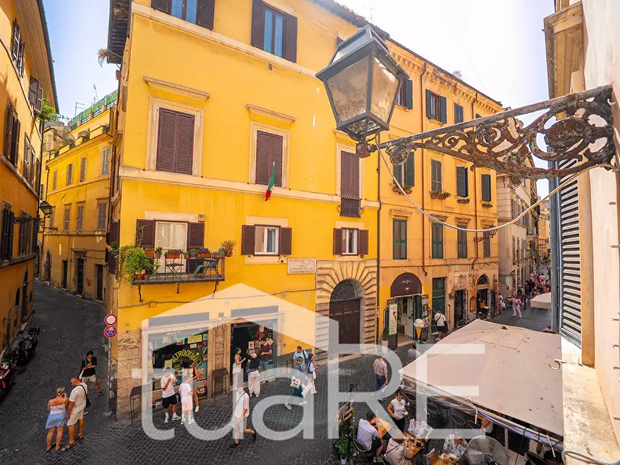 Immagine 13 di Appartamento in vendita  in Piazza Di Pasquino a Roma