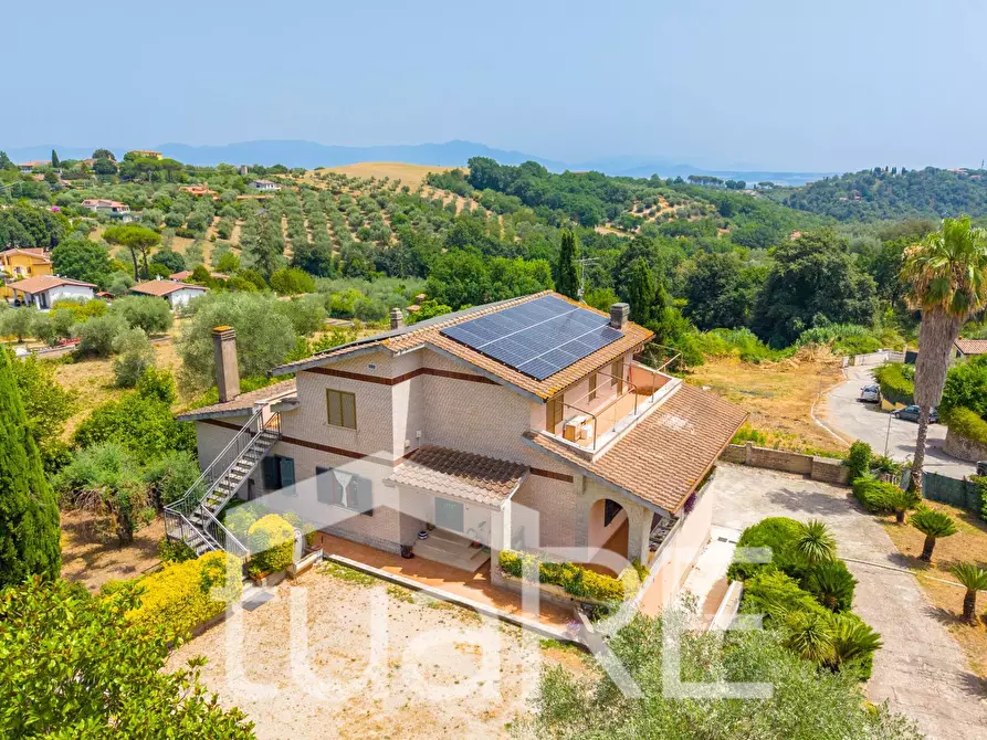 Immagine 3 di Villa in vendita  in STRADA PROVINCIALE 17A a Morlupo