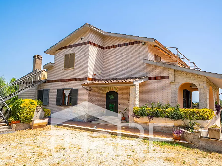 Immagine 6 di Villa in vendita  in STRADA PROVINCIALE 17A a Morlupo