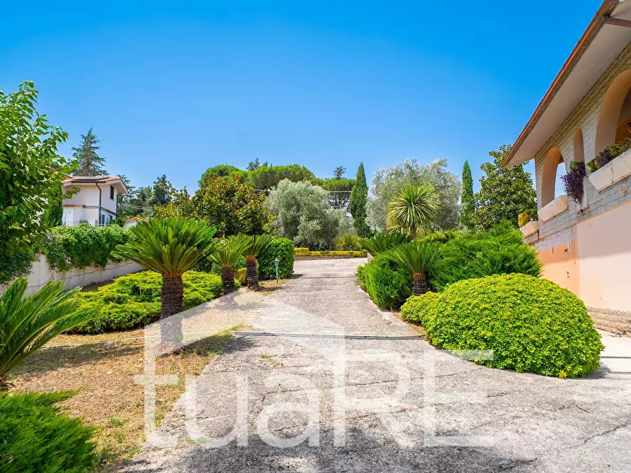 Immagine 28 di Villa in vendita  in STRADA PROVINCIALE 17A a Morlupo