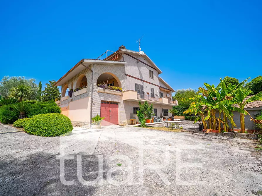 Immagine 29 di Villa in vendita  in STRADA PROVINCIALE 17A a Morlupo