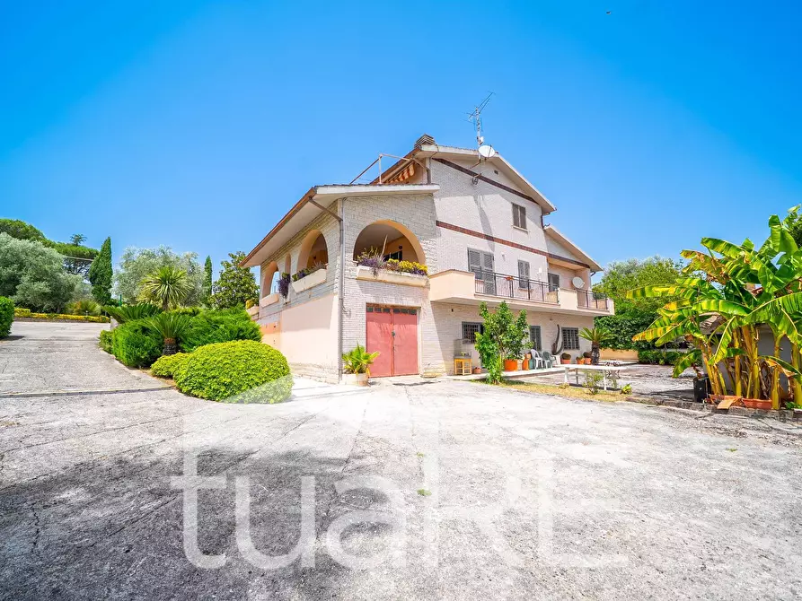 Immagine 30 di Villa in vendita  in STRADA PROVINCIALE 17A a Morlupo