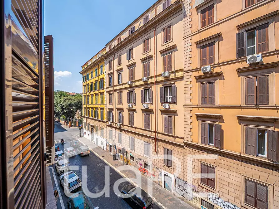 Immagine 10 di Appartamento in vendita  in Via Rattazzi a Roma