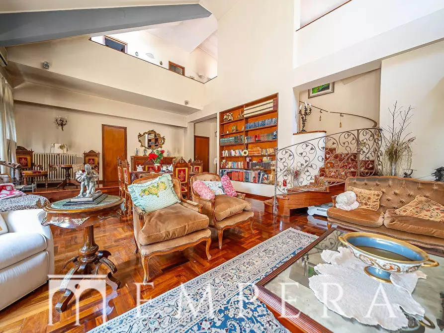 Immagine 23 di Villa in vendita  in Via Ardeatina a Roma