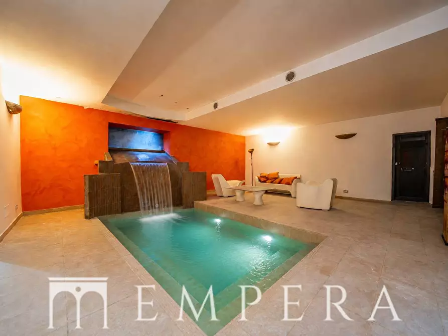 Immagine 24 di Villa in vendita  in Via Ardeatina a Roma