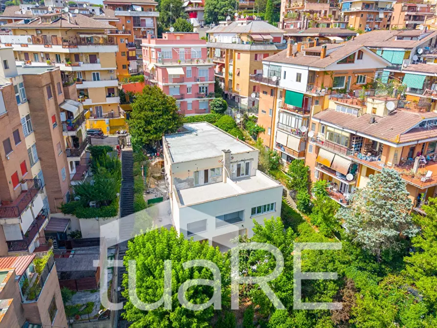 Immagine 19 di Attico in vendita  in Via Gradoli a Roma