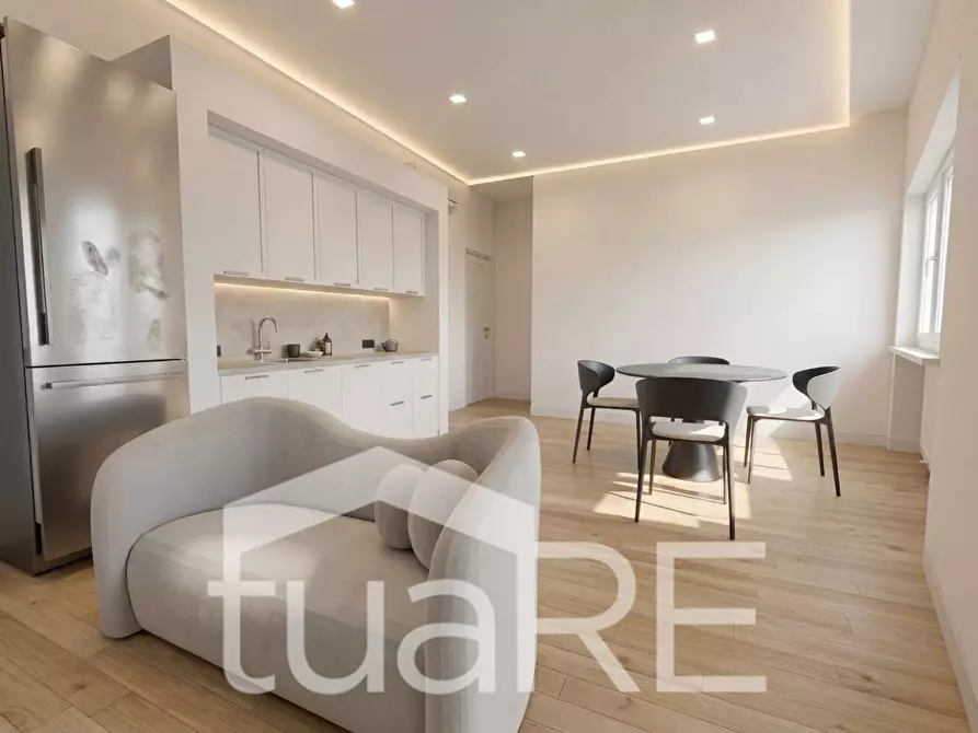 Immagine 7 di Appartamento in vendita  in Via Gradoli a Roma