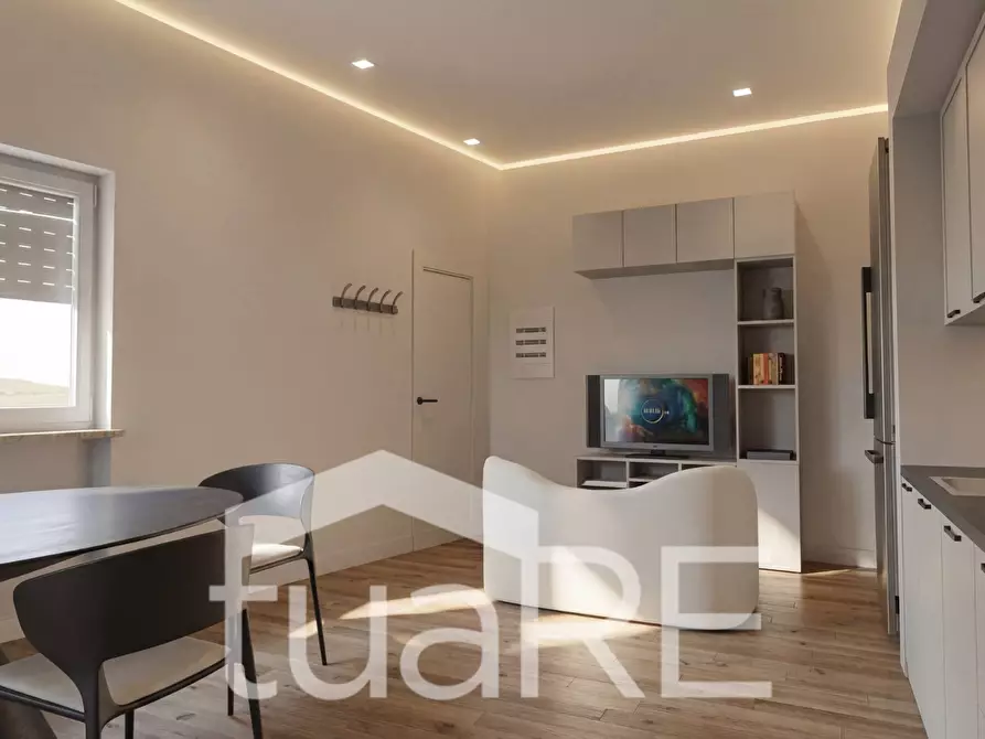 Immagine 9 di Appartamento in vendita  in Via Gradoli a Roma