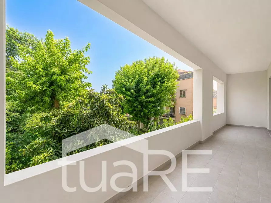 Immagine 12 di Appartamento in vendita  in Via Gradoli a Roma