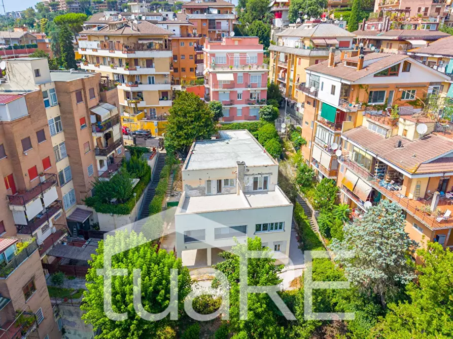 Immagine 26 di Appartamento in vendita  in Via Gradoli a Roma