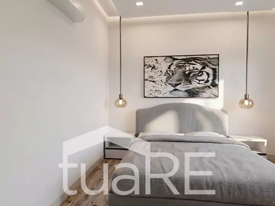 Immagine 6 di Appartamento in vendita  in Via Gradoli a Roma