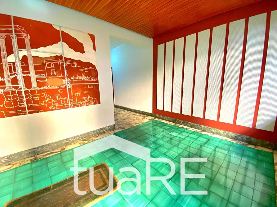 Immagine 6 di Magazzino in vendita  in Via Enrico Besta a Roma