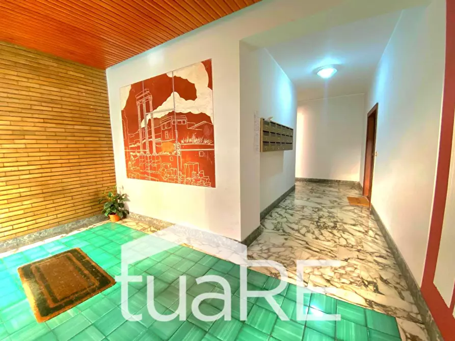 Immagine 7 di Magazzino in vendita  in Via Enrico Besta a Roma