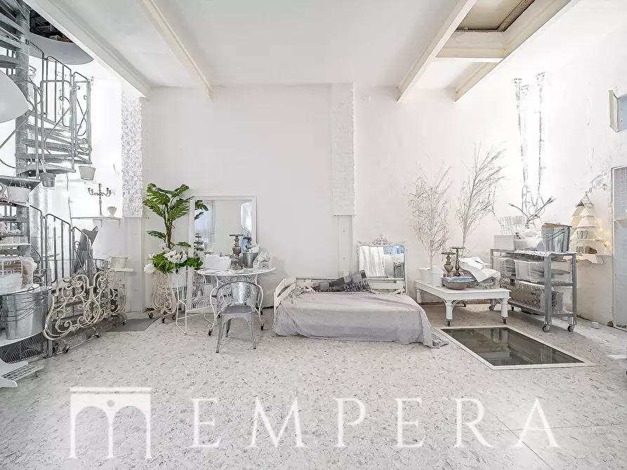 Immagine 5 di Villa in vendita  in Corso Ventidue Marzo a Milano