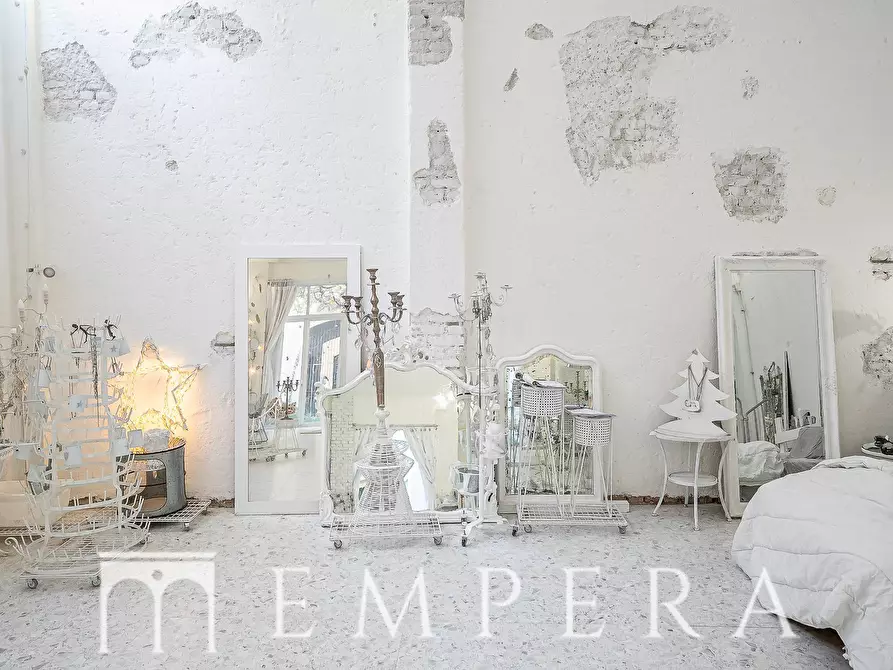 Immagine 30 di Villa in vendita  in Corso Ventidue Marzo a Milano