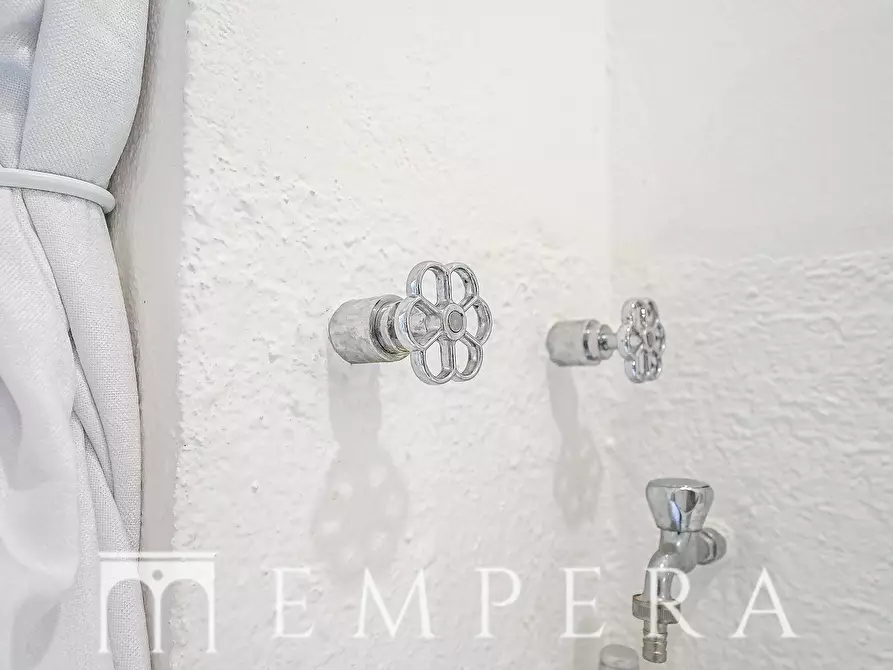 Immagine 28 di Palazzo in vendita  in Corso Ventidue Marzo a Milano