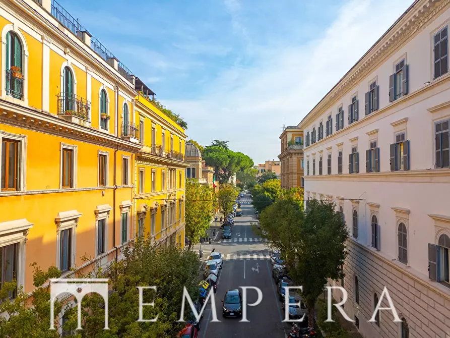 Immagine 18 di Appartamento in vendita  in Via Degli Scipioni a Roma