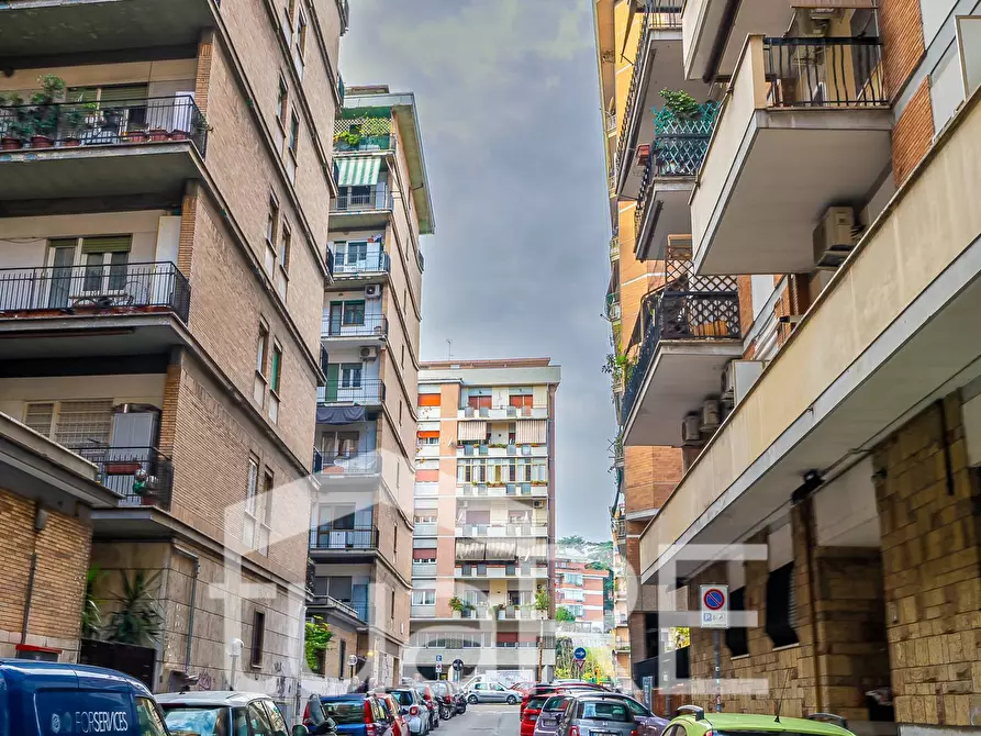 Immagine 15 di Box auto in vendita  in Via Di Vigna Corsetti a Roma