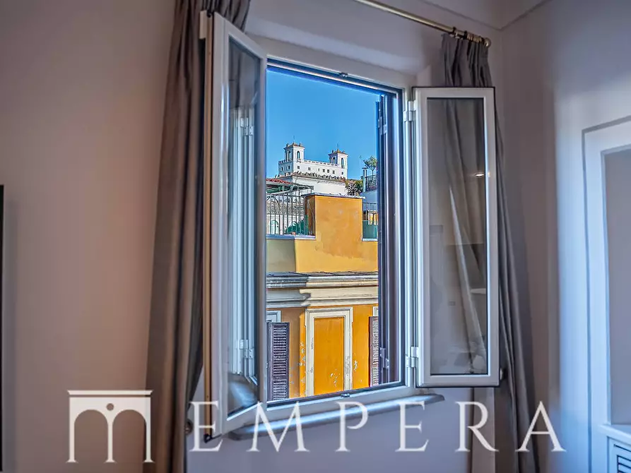 Immagine 2 di Attico in vendita  in Via Del Babuino a Roma