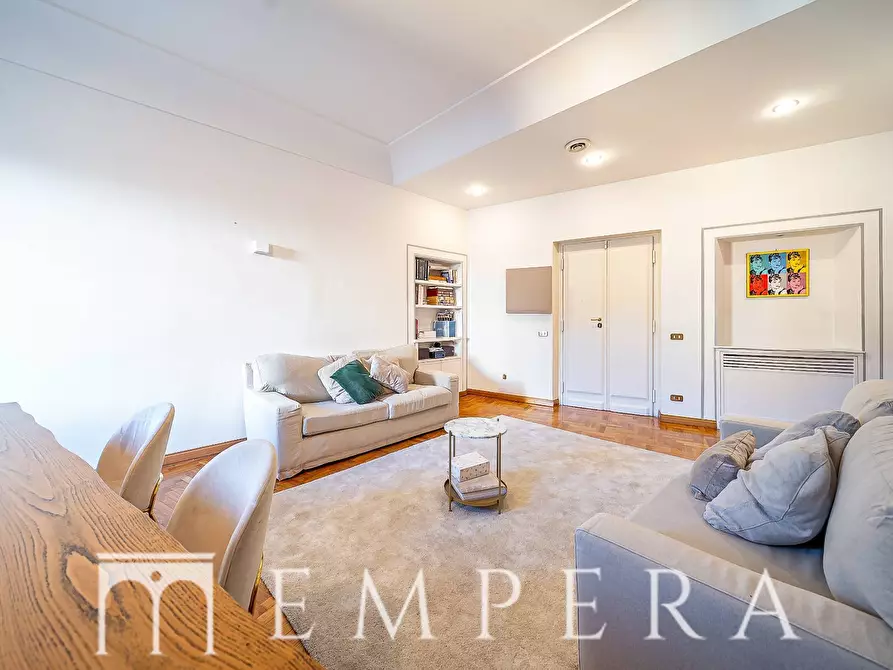 Immagine 9 di Attico in vendita  in Via Del Babuino a Roma