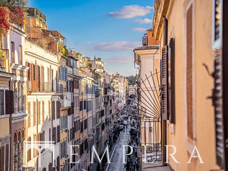 Immagine 16 di Attico in vendita  in Via Del Babuino a Roma