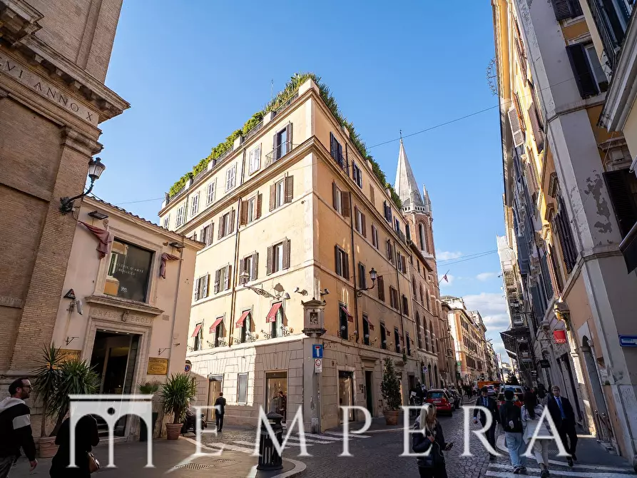 Immagine 18 di Attico in vendita  in Via Del Babuino a Roma