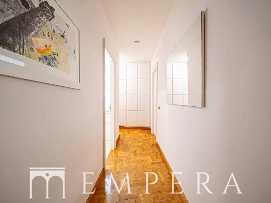 Immagine 26 di Attico in vendita  in Via Del Babuino a Roma