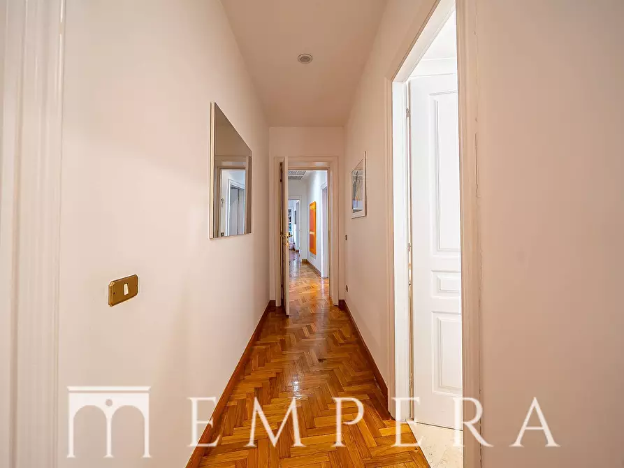 Immagine 28 di Attico in vendita  in Via Del Babuino a Roma