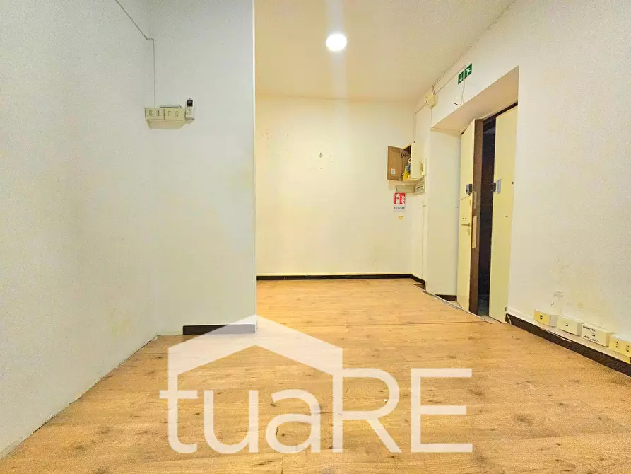 Immagine 12 di Appartamento in vendita  in Via Oslavia a Roma