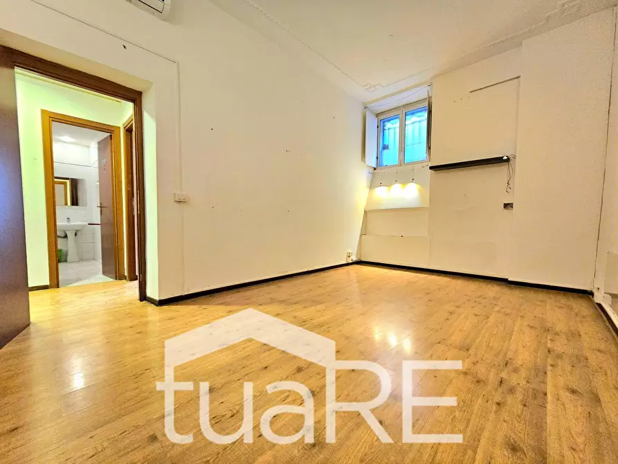 Immagine 6 di Appartamento in vendita  in Via Oslavia a Roma