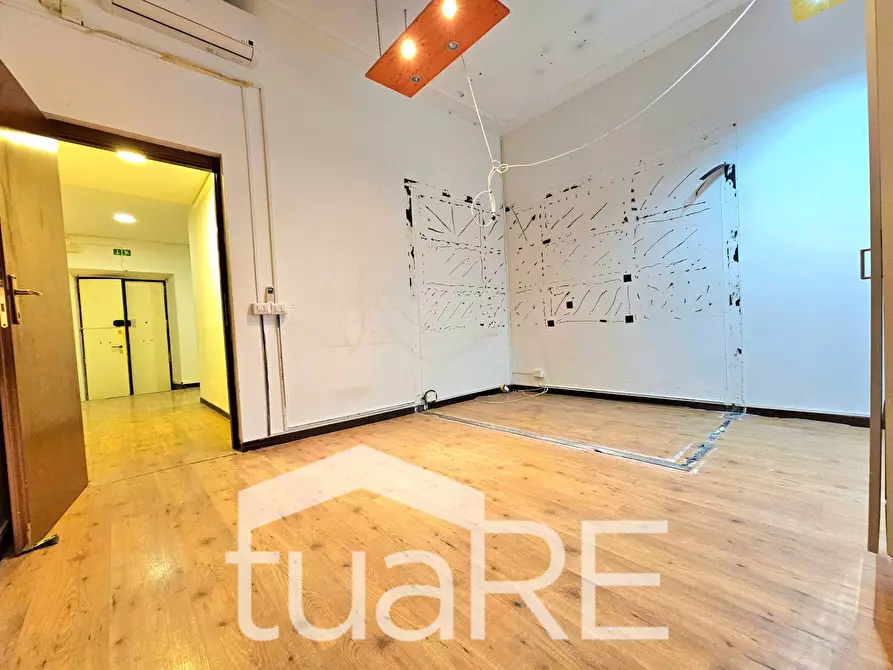 Immagine 22 di Appartamento in vendita  in Via Oslavia a Roma