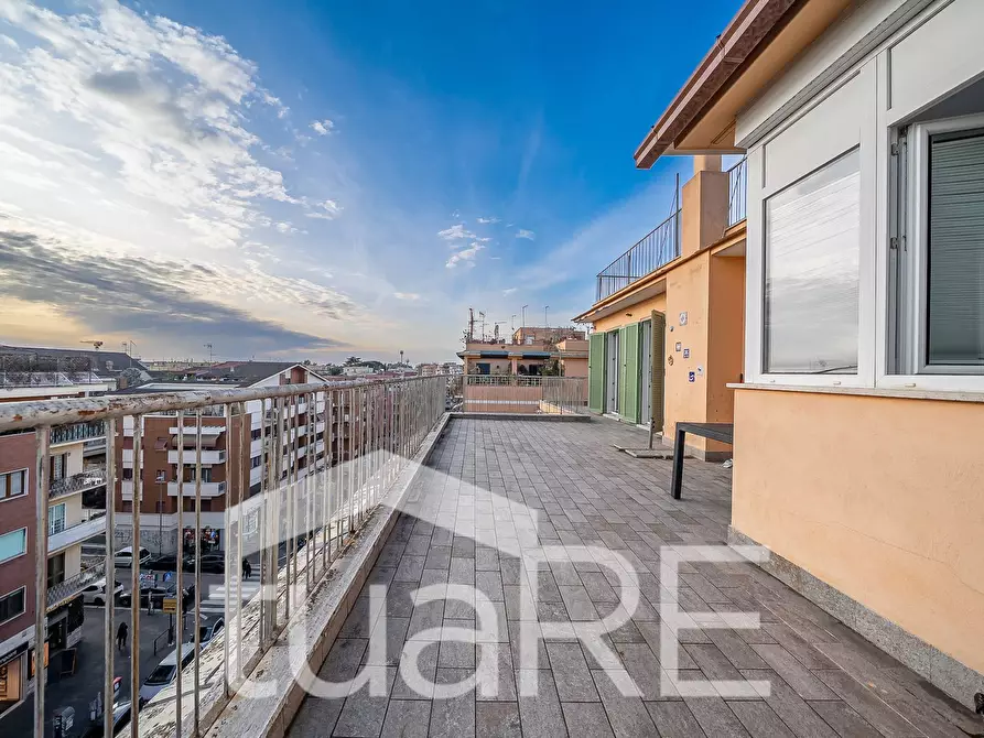 Immagine 5 di Attico in vendita  in Piazza Dei Giureconsulti a Roma