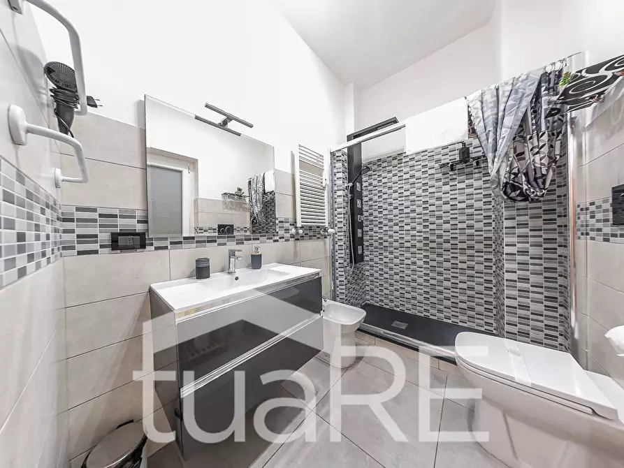 Immagine 5 di Appartamento in vendita  in Via Giovanni Volpato a Roma