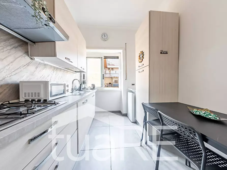 Immagine 6 di Appartamento in vendita  in Via Giovanni Volpato a Roma