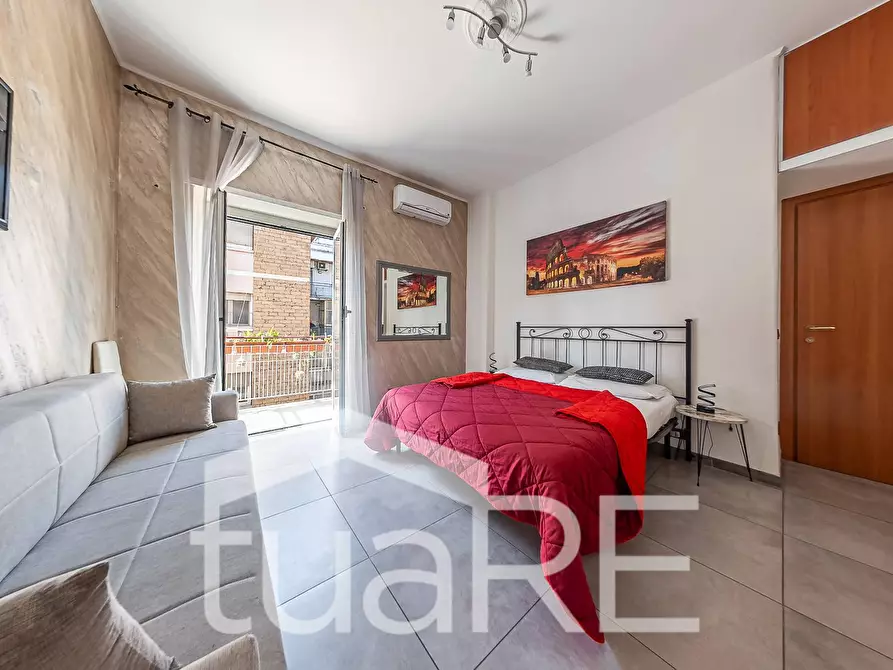 Immagine 10 di Appartamento in vendita  in Via Giovanni Volpato a Roma