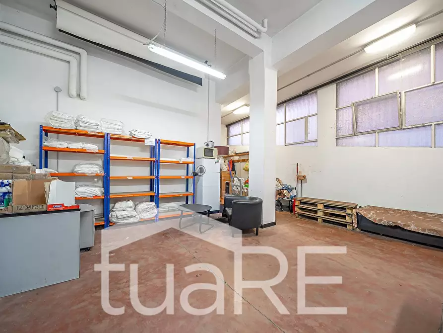 Immagine 7 di Magazzino in vendita  in Via Ludovico Micara a Roma