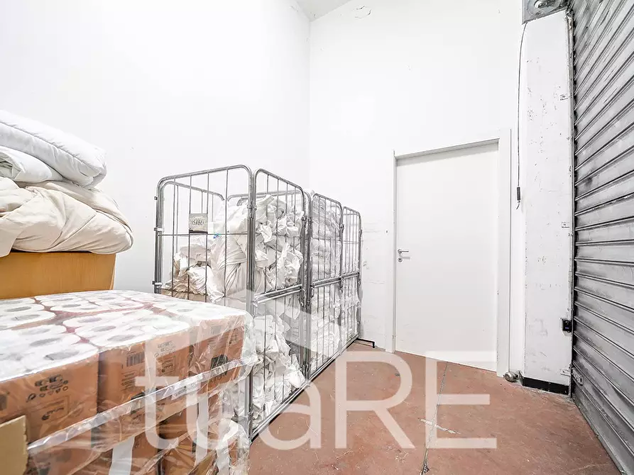 Immagine 9 di Magazzino in vendita  in Via Ludovico Micara a Roma