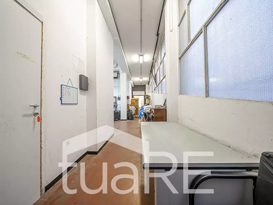 Immagine 15 di Magazzino in vendita  in Via Ludovico Micara a Roma