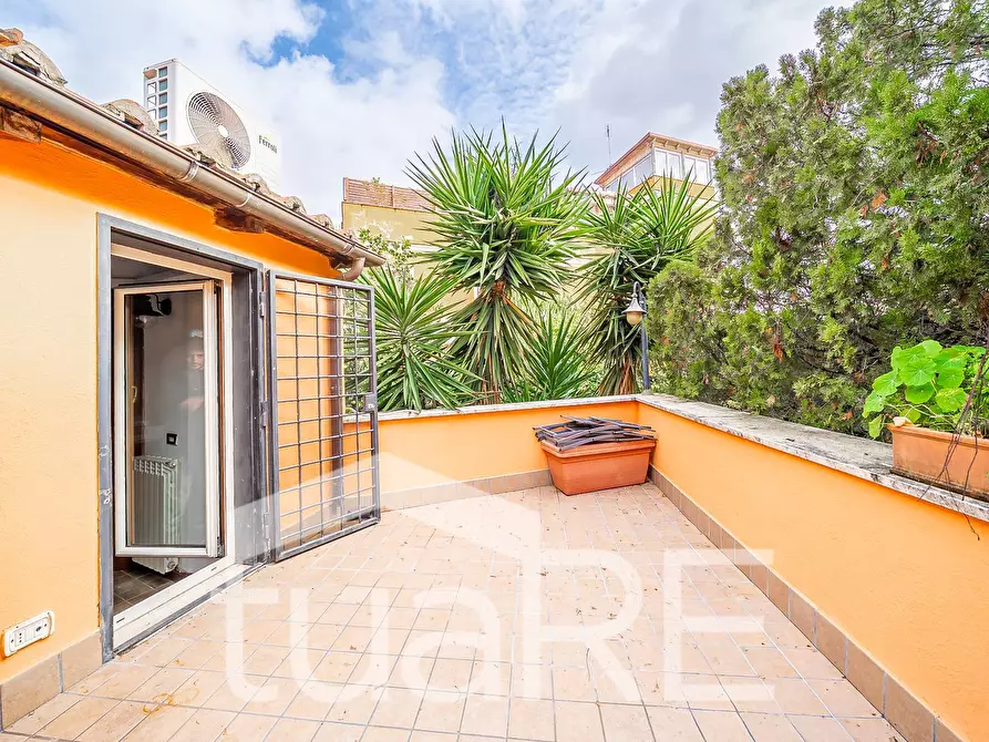 Immagine 19 di Attico in vendita  in Via Guido Guinizelli a Roma