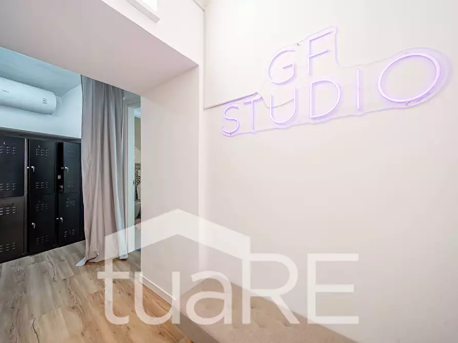 Immagine 7 di Negozio in vendita  in Via Mazzarino a Roma