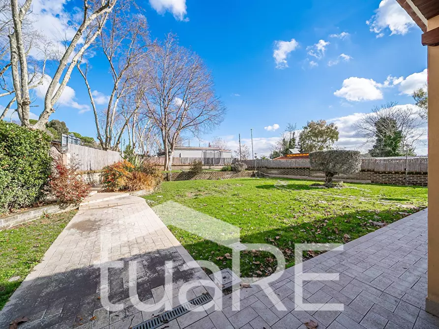 Immagine 27 di Villa in vendita  in Via Oderisi Da Gubbio a Roma