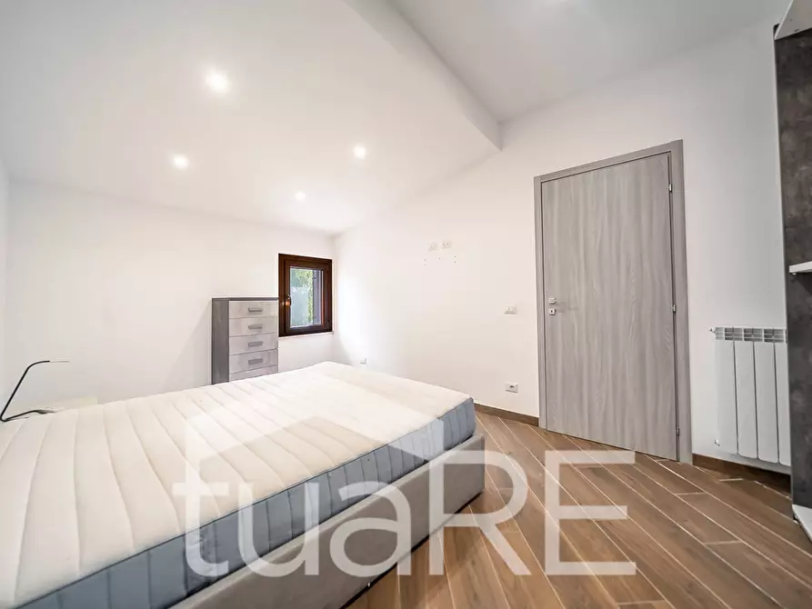 Immagine 30 di Villa in vendita  in Via Oderisi Da Gubbio a Roma