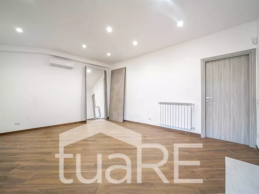 Immagine 36 di Villa in vendita  in Via Oderisi Da Gubbio a Roma