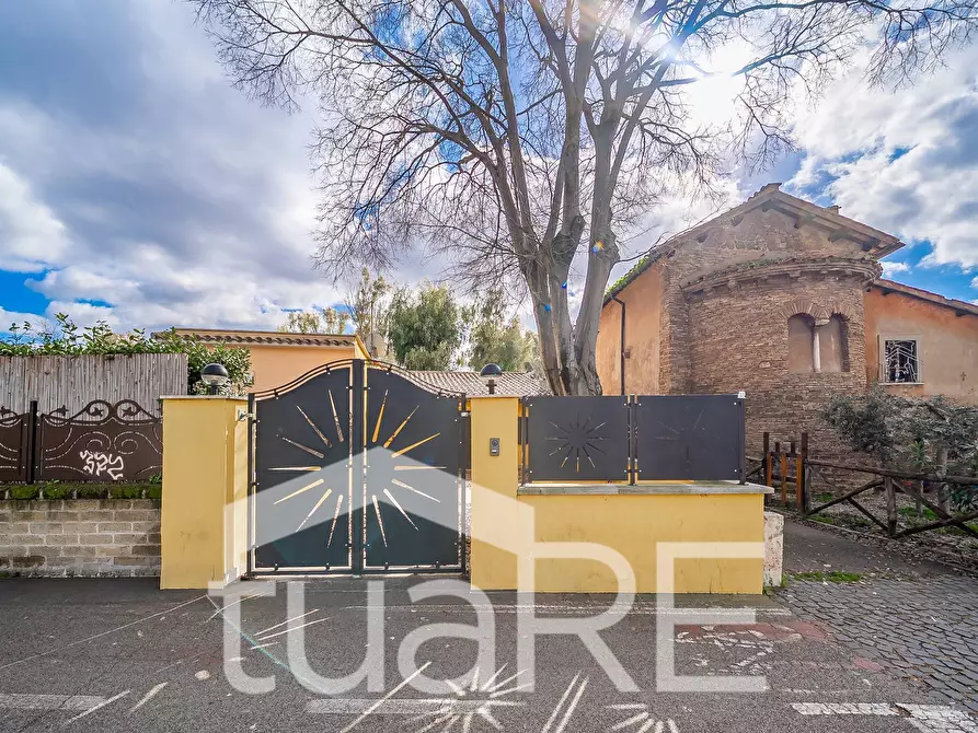 Immagine 41 di Villa in vendita  in Via Oderisi Da Gubbio a Roma