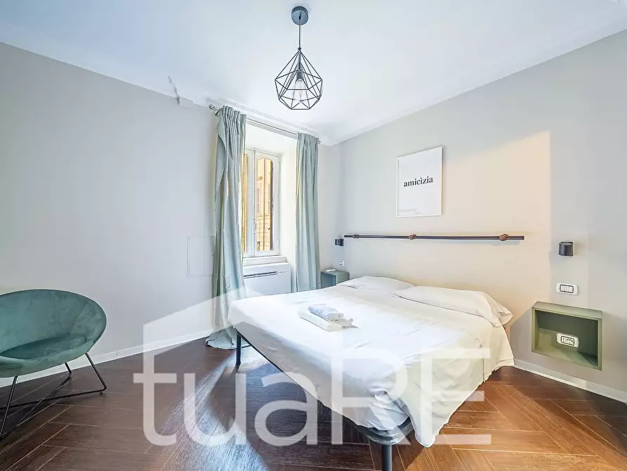 Immagine 8 di Appartamento in vendita  in Largo Di Torre Argentina a Roma