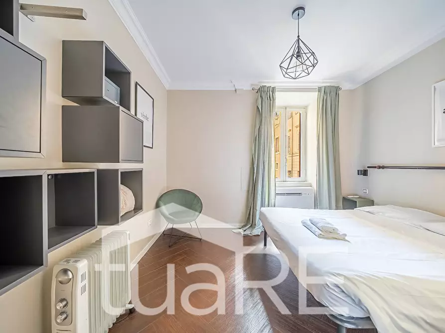 Immagine 14 di Appartamento in vendita  in Largo Di Torre Argentina a Roma