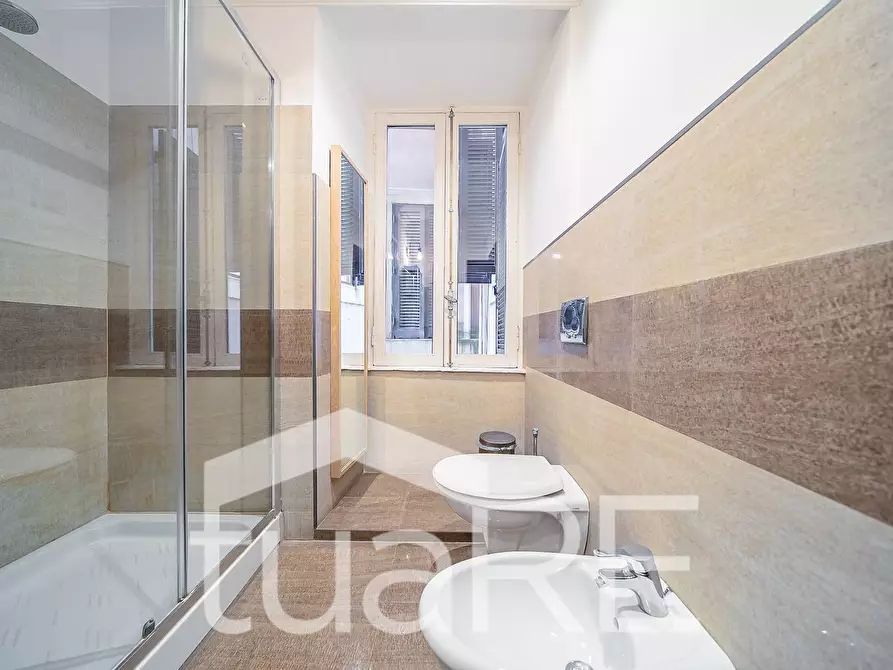 Immagine 17 di Appartamento in vendita  in Largo Di Torre Argentina a Roma