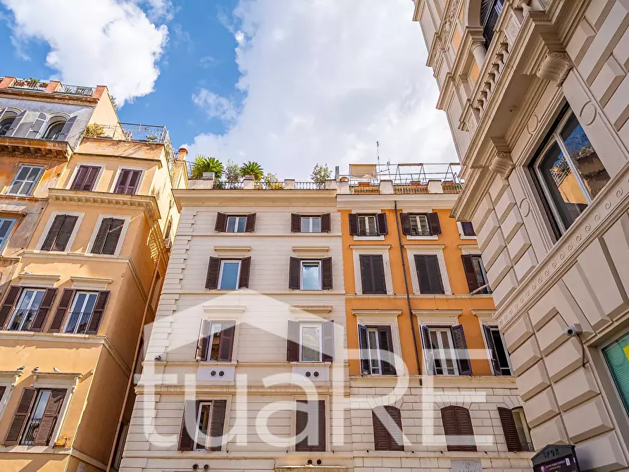 Immagine 19 di Appartamento in vendita  in Largo Di Torre Argentina a Roma