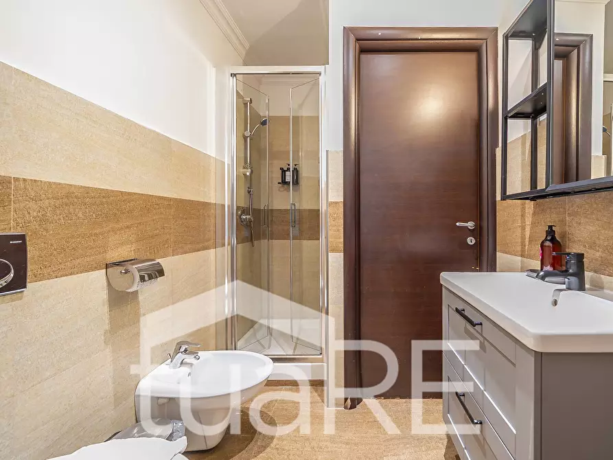 Immagine 21 di Appartamento in vendita  in Largo Di Torre Argentina a Roma