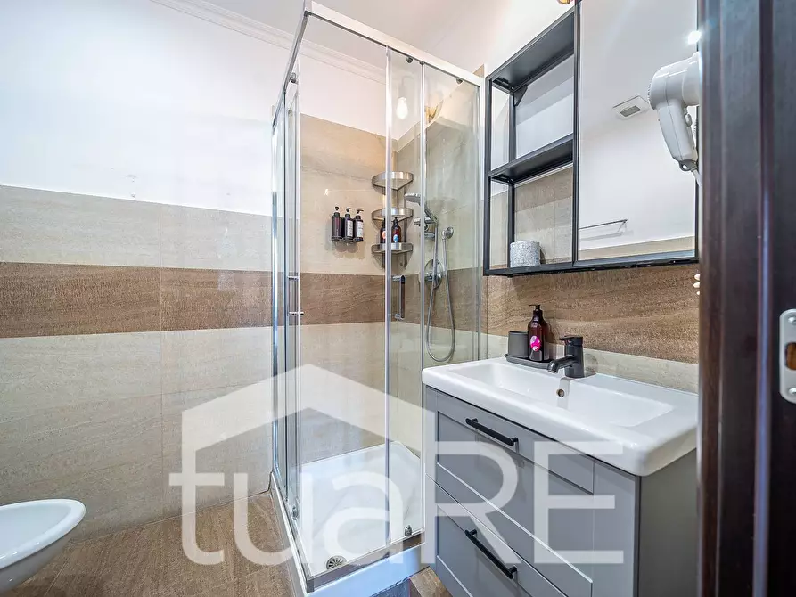 Immagine 25 di Appartamento in vendita  in Largo Di Torre Argentina a Roma